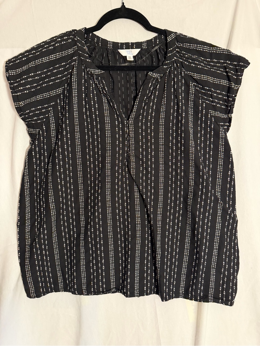 #390 Time and Tru Black Striped Split-Neck Women's Top